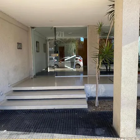 Depto Plaza Belgrano 14 Y 38 Apartment La Plata Exterior photo